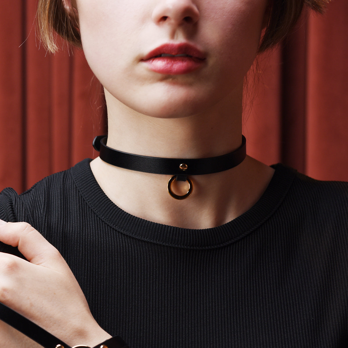 UPKO Leather Thin Choker